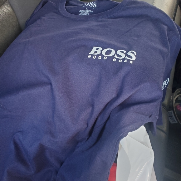 Hugo boss t shirts - Picture 13 of 13